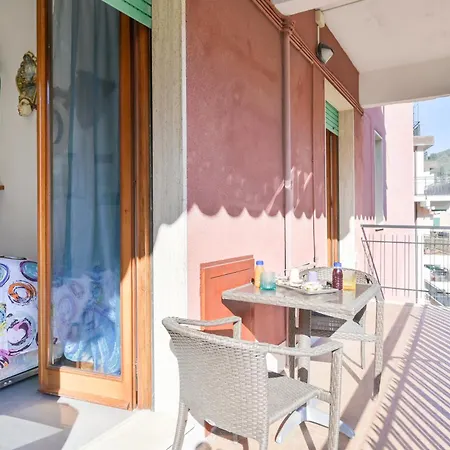 Casa Norb - With Private Parking Lerici