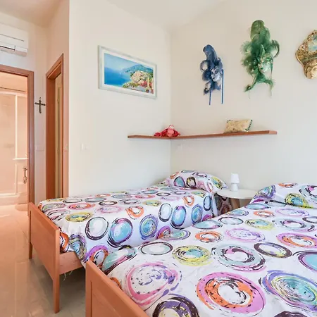 Casa Norb - With Private Parking Lejlighed