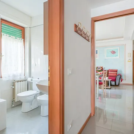 Casa Norb - With Private Parking Daire Lerici